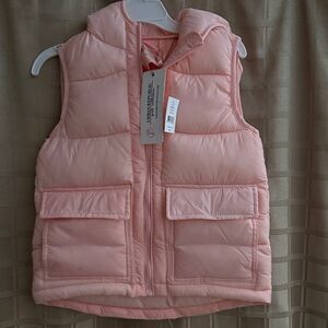 NWT Urban Republic pastel pink puffer Vest 🩷